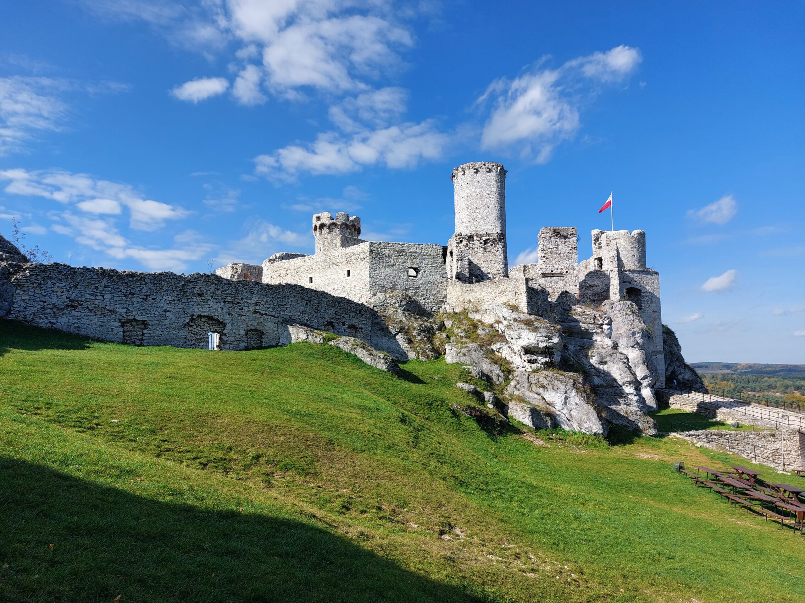 praca zdalna, workation, praca i odpoczynek, praca z psem, wyjazd z psem, domki z ogródkiem, domki z wifi, domki z biurkiem, praca w ogródku, taras, sauna
